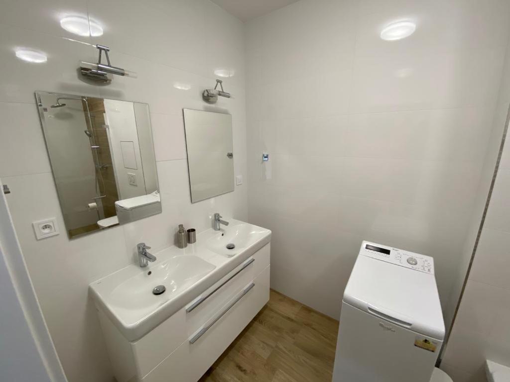 Apartman Afrodita 2 -Rezidencia Amelia บาร์เดโยว์สเค คูเปเล ภายนอก รูปภาพ